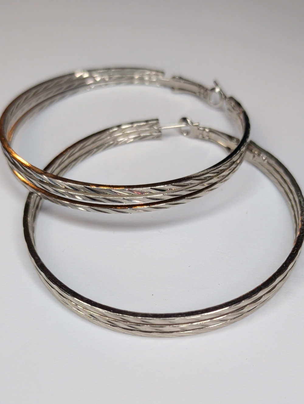 Vintage 70s Large Hoop Earrings Silver Diamond Cut 3 Layer Disco Club MCM